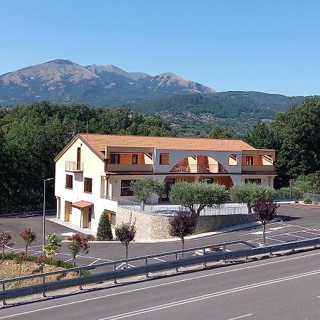 Hotel Ristorante Villa Terry Lauria Inferiore Extérieur photo