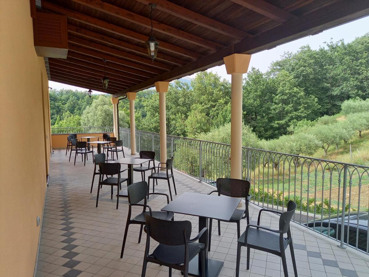 Hotel Ristorante Villa Terry Lauria Inferiore Extérieur photo