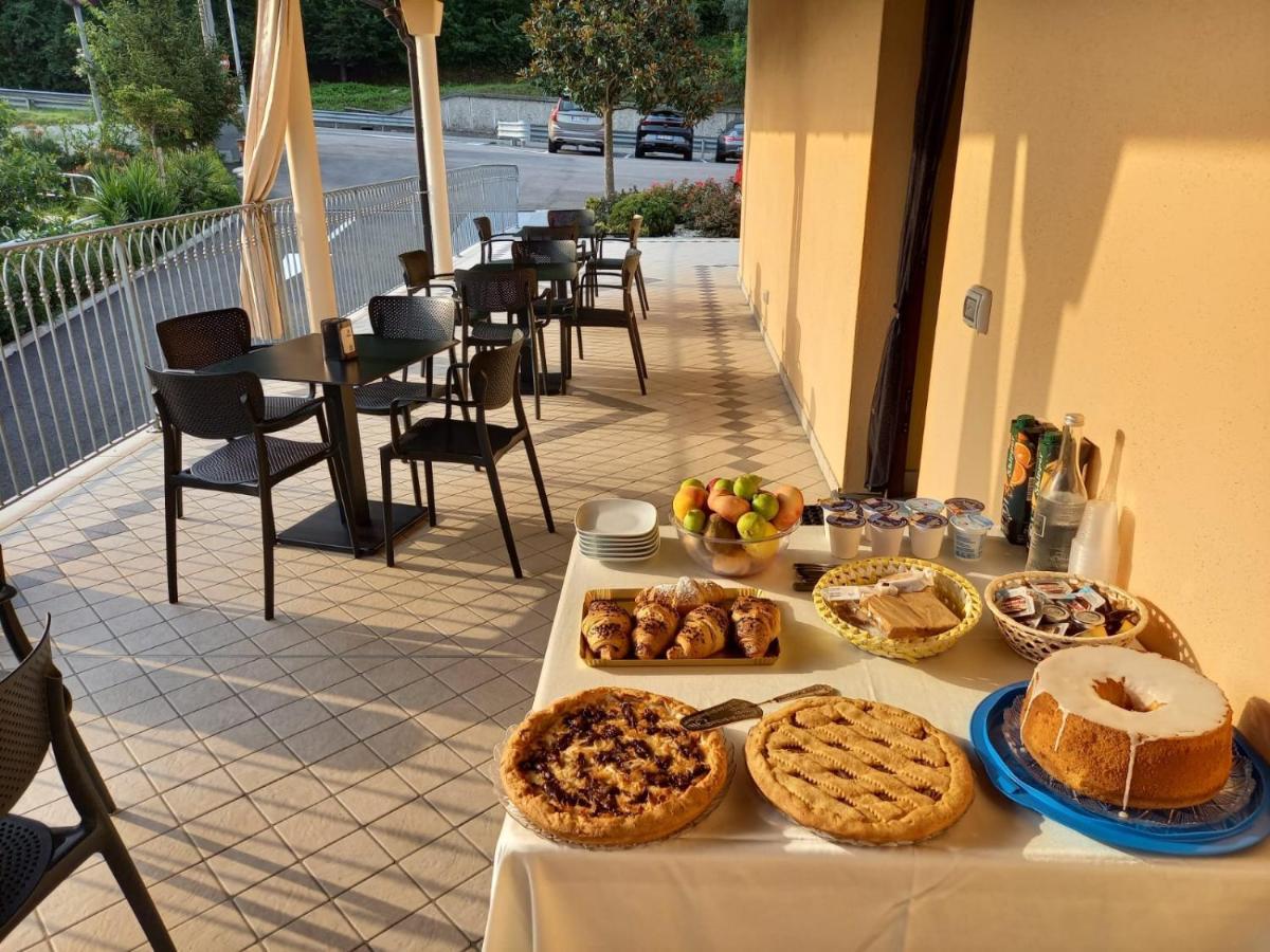 Hotel Ristorante Villa Terry Lauria Inferiore Extérieur photo